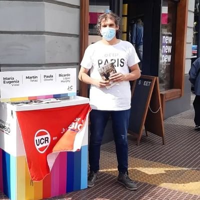 RADICAL desde siempre 🇮🇩//
Presidente del Movimiento de Afirmación Yrigoyenista de la Ciudad Autónoma de Buenos Aires//
Padre de Benjamin, Olivia y Juanse