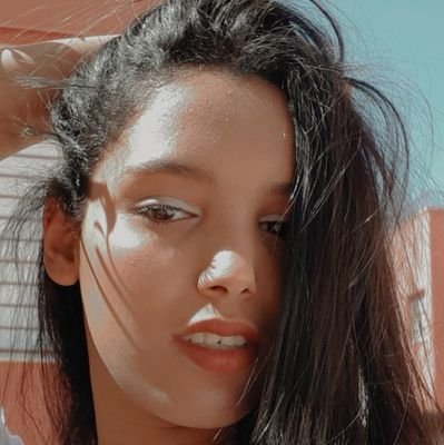 Hananee191's profile picture. De mayor quiero ser pequeña
✨