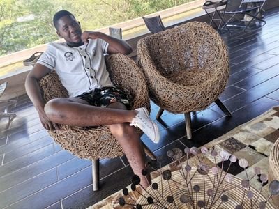 Tlhabana1401's profile picture. Humble hustle✌️