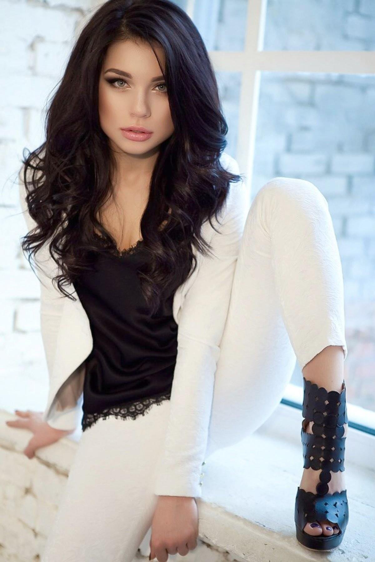 🤠! My name is Сaгla 🌵! Rate mу boobs fгom O tо 1O, рleаse!😄 https://t.co/fJOeLH9pf4