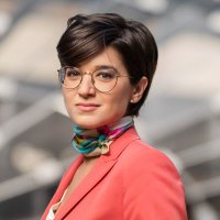 Nina Vujanović(@nina_vujanovic) 's Twitter Profile Photo