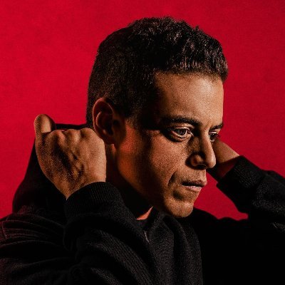 ElliotTipss's profile picture. Bir adama silah verirsen bankayı soyabilir ama bir adama tüyo verirsen dünyayı soyabilir.