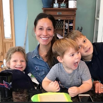 Mom of 3, avid runner, podcast enthusiast and NFL Fanatic
