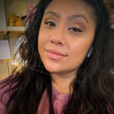 ThatMommyVida's profile picture. Latina mommy to a 6 year girl. Trying my best to juggle career, friendships & my fiancé while STILL rocking MommyHood. #Mommyvlogger #BrandRep #YouTuber
