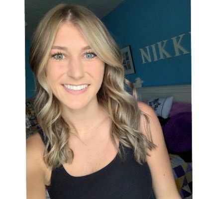 NikkiLynn_22's profile picture. ue track '20 • washu dpt ‘23