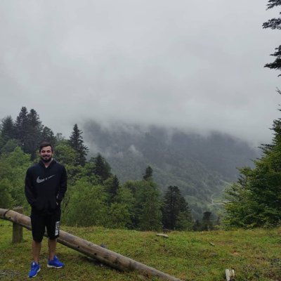 AbelFresneda's profile picture. Politólogo, máster en derecho del trabajo y SS, medio historiador/medio geógrafo, que oposita y trabaja, por lo que el tiempo que invierto aquí es puro milagro.