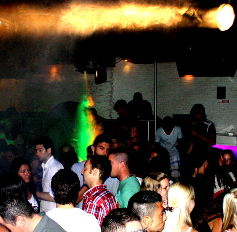 AlgarveNites's profile picture. Free guide to whats going on after the sun goes down.From Luz to Vilamoura, Albufeira to Carvoeiro and Alvor, all you need to know about Algarve Nites