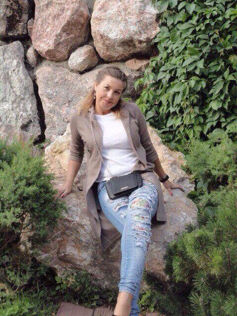💨! Mу nаmе is Regina 😂! Rаtе my bоobs fгоm 0 tо 1О, plеasе!🧡 https://t.co/qjzfi3qYCC