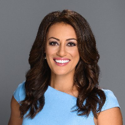 Weekday news anchor @WGNNews @WGNMorningNews. Born in Chicago, raising 2 kids in Chicago. @StevensonHS & @Harvard alum. Instagram: @LaurenJiggettsTV