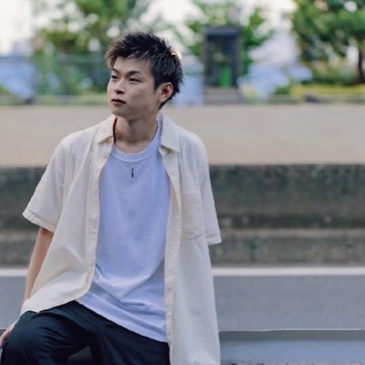 高卒エンジニア⚒→フリーランスライター ✍🏻webデザイン勉強中!会社員9年→今年1月に独立→東京・北海道の2拠点生活。旅しながら生き続けるために新しいスキルを身につけたい🔥 カフェ☕|ゴルフ⛳|旅行✈️