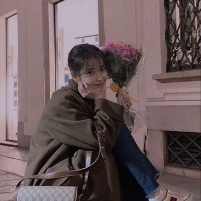 《93's》𝐈𝐋𝐋𝐔𝐒𝐎𝐈𝐑𝐄 ✦ petite fairies flapped their wings, dancing beautifully on the grass. fairy dust flutte | miror typing | #IU48