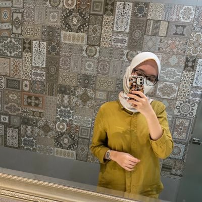 arnrvira's profile picture. 