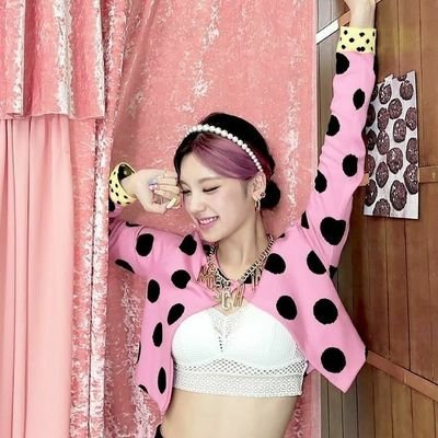 heleni31245690's profile picture. tag için gt