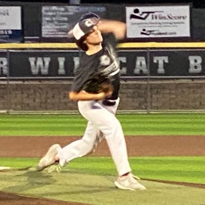 GHS 2024 | LHP | 1B,OF | 5,11 165lbs | 3.85 GPA | Cell: 214-903-3839
