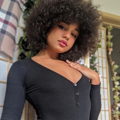 28🌻 Afro-Indigenous Succubus💋 Geek🤓 
Food Porn Goddess👩🏽‍🍳 18+ 🔞 nonbinary🖤
DMs for PAYING customers ONLY💸
♌/♍☀️♋🌙♏⬆️
           Cshapp: $RubyAfrodite