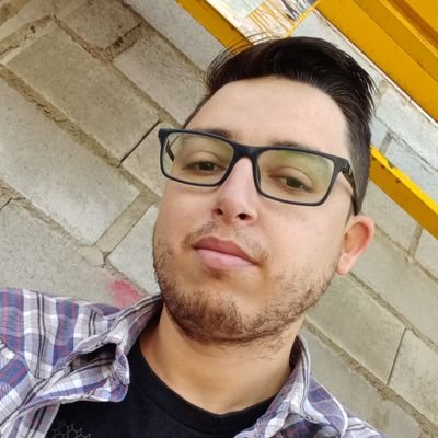 Sou uma pessoa extrovertido, alegre, pai de uma princesinha, de bem com a vd.