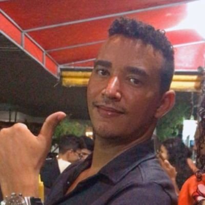 AlanBonaparte's profile picture. Quem com o L fere com o L  será ferido..