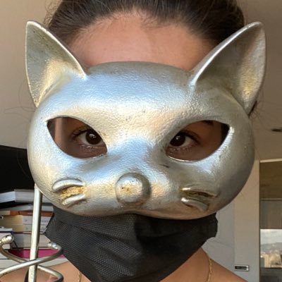 gonuulh's profile picture. portakali soydum,baş ucuma koydum,dumaduma dum