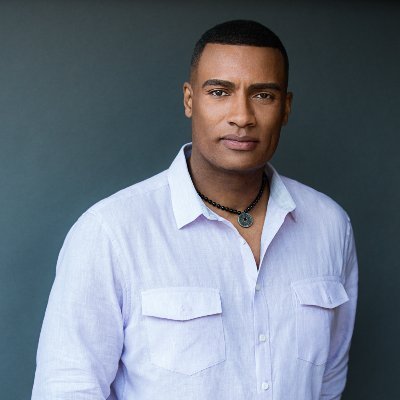 International Speaker, #1 Bestselling Author, Serial Entrepreneur, Philanthropist, Humanitarian https://t.co/nSQBg9JAtq