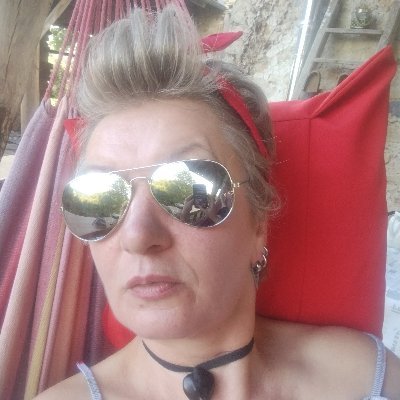 alceliange09's profile picture. 