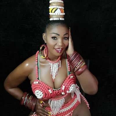 jocelyne_bizart's profile picture. Artiste Musicienne |Camerounaise
Email:bookingartistjobiz@gmail.com
https://t.co/Rd4jT3UC5Q
Booking:+237 675334349