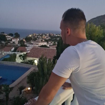 DjoohMan's profile picture. lien discord: https://t.co/kaoBvzKoS0
lien twitch: https://t.co/EwbmWJnAx1