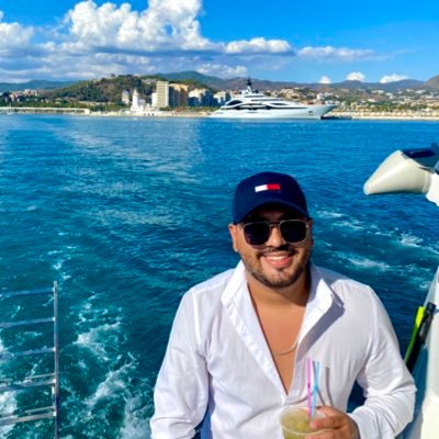 🇻🇪🇺🇸 🇨🇱 🇪🇸 Licenciado en Comercio Internacional. ¡Creo en lo que veo!