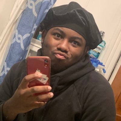 Deshawn | 22 | Youtuber | I like making YouTube videos| YouTube 200+ Subscribes | Instagram: Palmerboy23 Twitch: https://t.co/lFPlxBOqot |