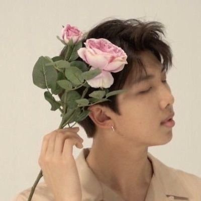 ⠀‘‘Ningún sueño convierte a un humano en otro humano.’’ – 김남준⠀⠀⠀⠀⠀⠀⠀⠀⠀⠀⠀⠀⠀⠀
⠀⠀⠀⠀⠀⠀⠀⠀⠀⠀main: @thvdolly