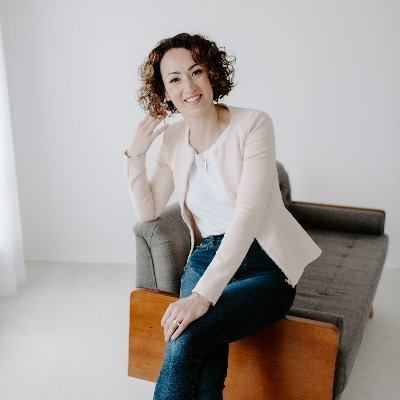 (She/Her). Pediatric Otolaryngologist/IBCLC. Chair of Canadian Society of OTOHNS WIO committee. Mama of 3. Suboptimal Twitter user - Instagram @elisegmd