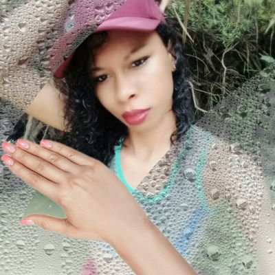 quando se sentir triste me procure não sou a felicidade mas posso te fazer feliz 🥰😍