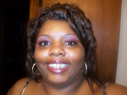 NikkiQ777's profile picture. 