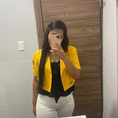 📍🇪🇨 IG : gabyesparza95 📸 /tik tok : gabriela_esparza / Amo a mis perros: Nami&Rocky&Estrella🐕