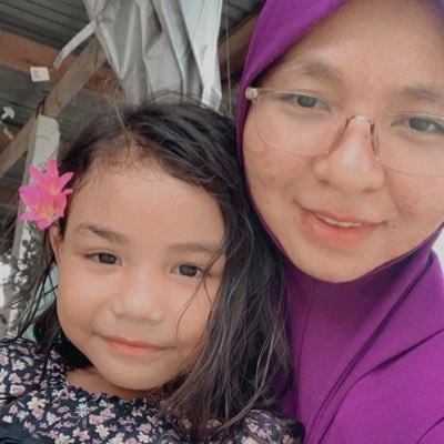 zubaidahuzair's profile picture. ~ O ~ they don't smile because they're happy, they're happy because they smile