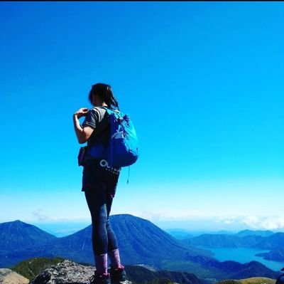登山🤍写真撮る🤍飲む🤍食べる🤍温泉♨
大好き💜ホーム山は高尾山🤍奥多摩が
大好き🤍時々神社仏閣パワスポ🤍介護福祉士🤍なにげ晴れ女🤍高所恐怖症🤍高尾婦人会💜