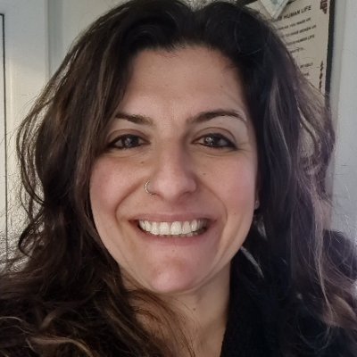 Speech and language therapist, ultra runner, Kurdish, vegan. My views are my own