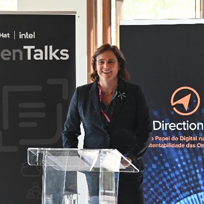 Monica, @RedHatEMEA Financial Services Chief Technologist, provides strategic support to customers on their cloud, open source & digital transformation journeys