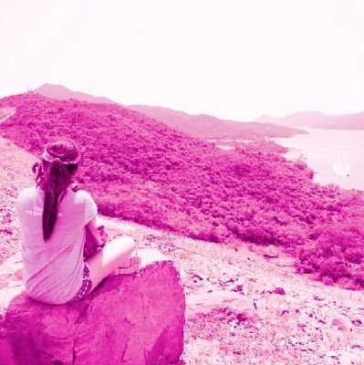 ChariSevilla's profile picture. ⭐️⭐️⭐️chaser⭐️⭐️⭐️🏃‍♀️ • Nole fan and newbie player 🎾 • 💙 A'TIN 💙 📍Hong Kong