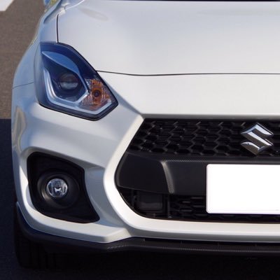 rb16b_ra621h's profile picture. 北東の角から　輝き放つ空の下