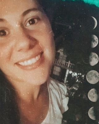 Evelyn57623209's profile picture. 