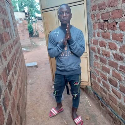 SsembatyaCharl9's profile picture. 