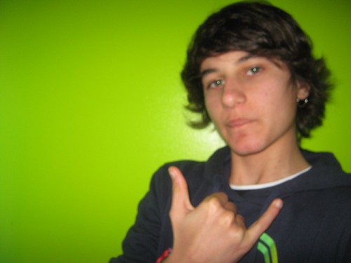 live in Samora Correia Portugal
my great dream and live in america and can have an iphone lol
I love skateboarding, music, tv,