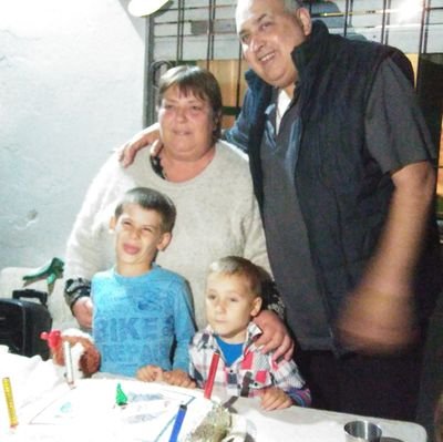 Felizmente casado 64 años, 2🌱 🌊hijos,3 nietos mimosos y una esposa maravillosa;del FA futbolero de ley Peñarol,Peñarol,la selección ni hablar,amo a mi pais.
