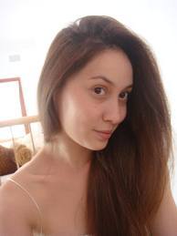 I am a wellness enthusiast, passionate about staying healthy, and family lover.