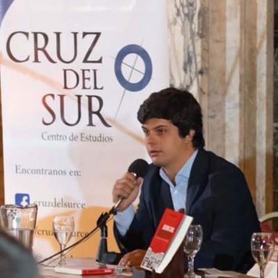 Católico. Presidente del Centro de Estudios Cruz del Sur @cruzdelsurce. Dios, Patria y familia