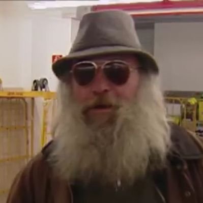 prayaagmxde1's profile picture. Captain zur See 🌊 Owner A,B,C und die 6. 🛳 | App & Backend Developer 👨🏽‍💻