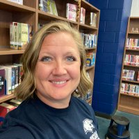 Holly Earl (@fm9library) 's Twitter Profile