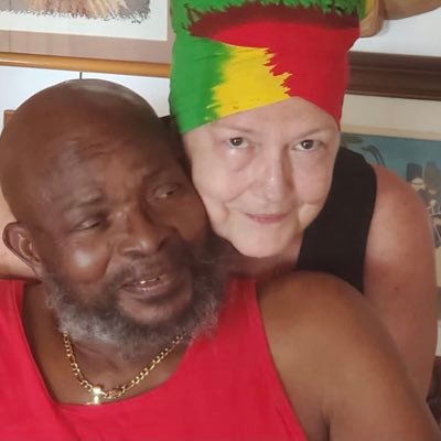 His love lives in my ❤️. GreatGranma cannabis & psilocybin advocate #GranniesWhoSmoke #GranniesWhoCode #SoGrannySeh Jamaica is home 🇯🇲