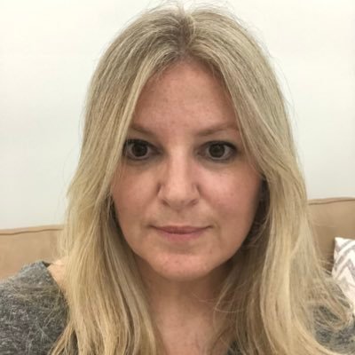 Mom, wife, lover of reality tv, makeup, good food and good friends