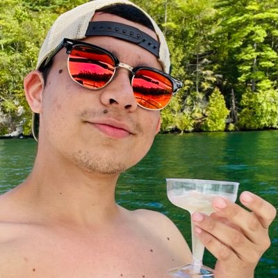 MDKM17's profile picture. 